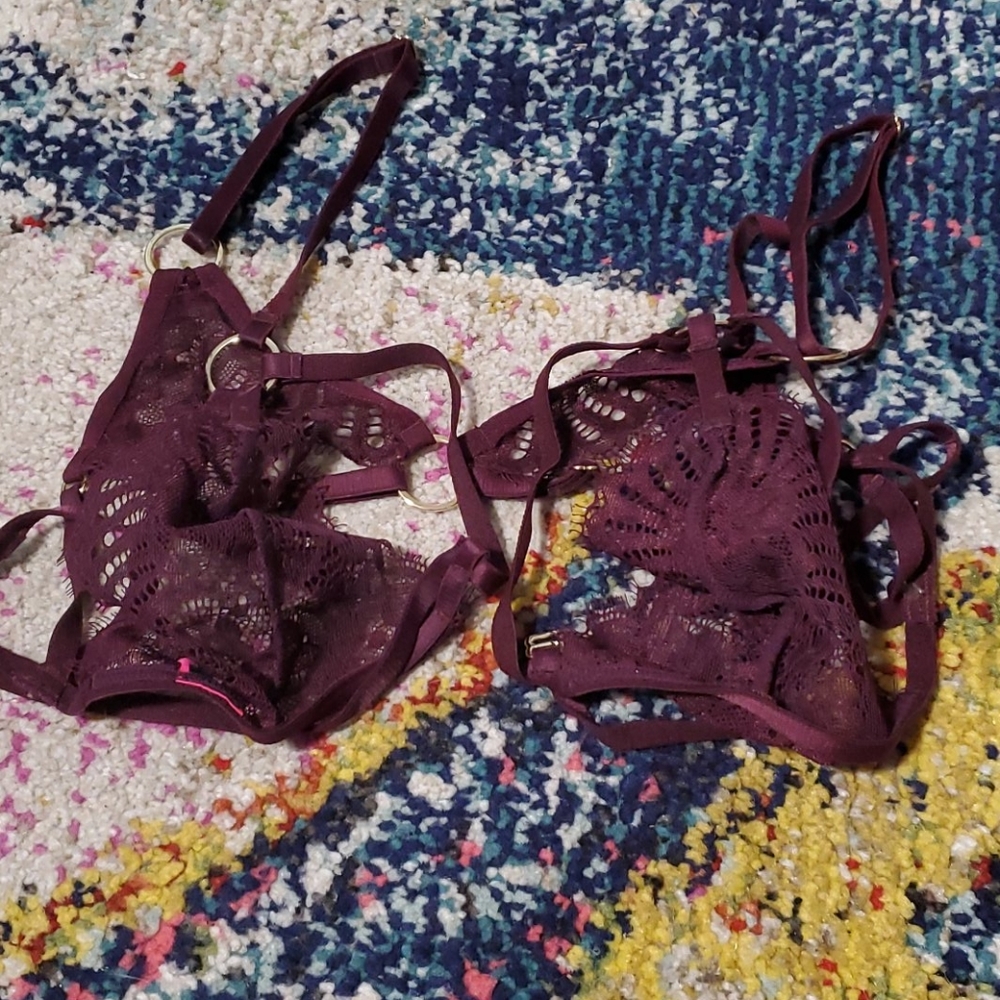 Front Close Strappy Bralette